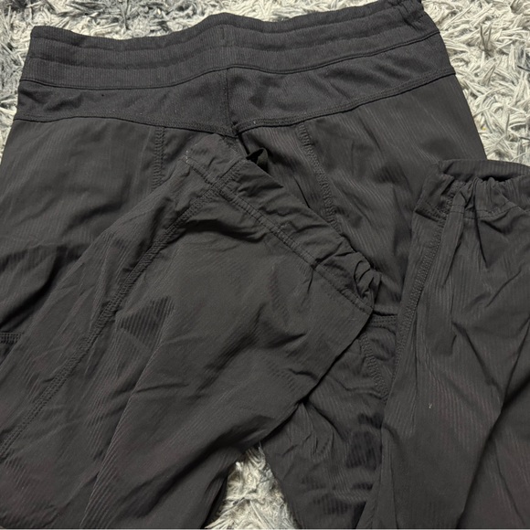 Lululemon Dance Studio Crop - Picture 3 of 3